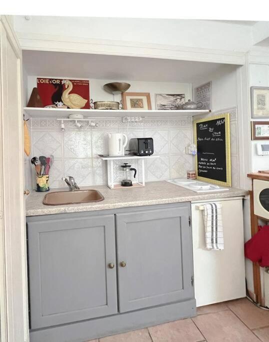 Apartment Tranquil With Patio, Historic Centre Pézenas
