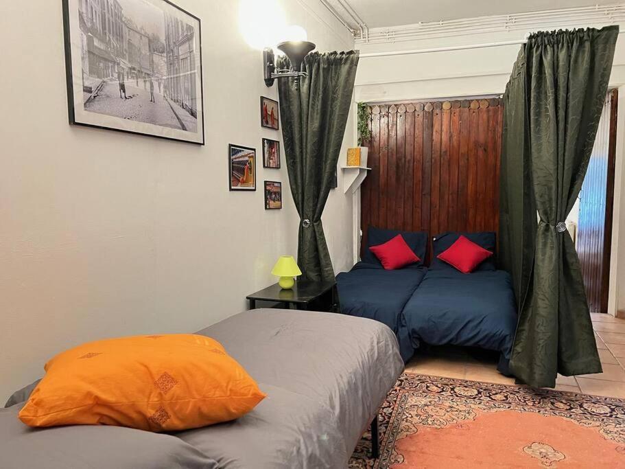 Apartment Tranquil With Patio, Historic Centre